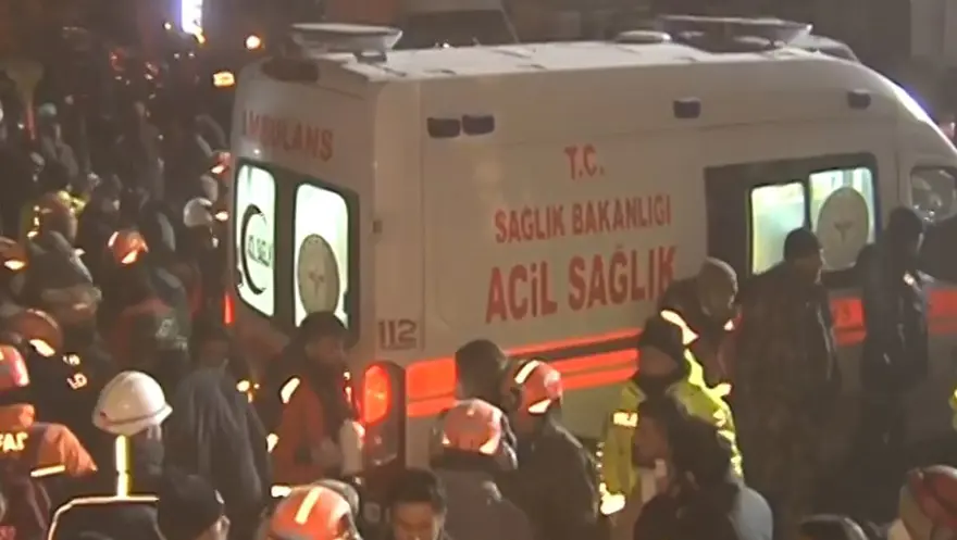Deprem bölgesinden mucize kurtuluşlar 9