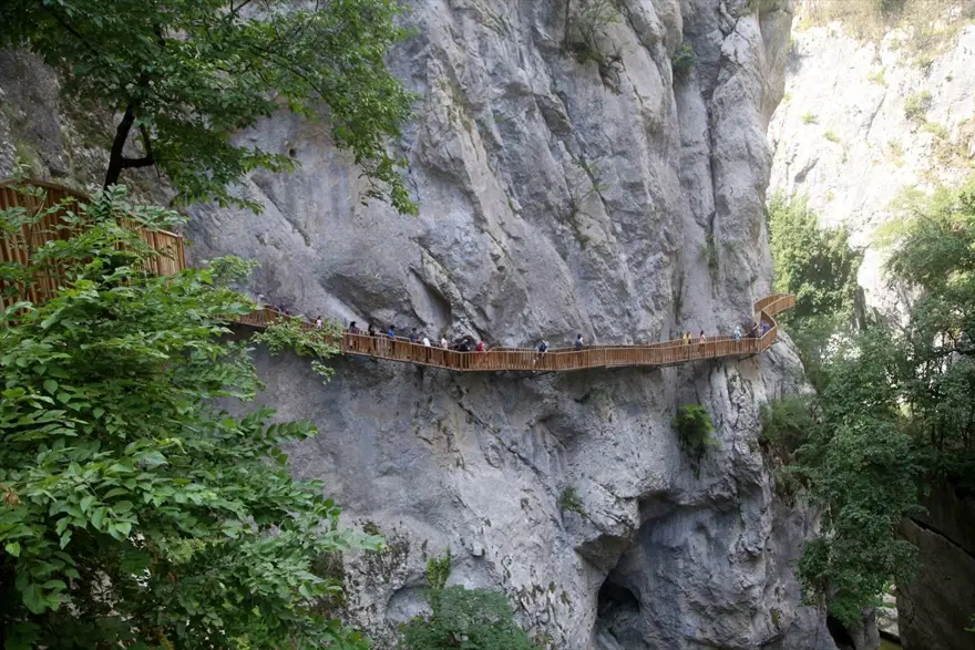 Kastamonu'nun kanyonlarıyla ünlü ilçesi Pınarbaşı nüfusunun 20 katı ziyaretçi ağırladı 5 Kastamonu'nun kanyonlarıyla ünlü ilçesi Pınarbaşı nüfusunun 20 katı ziyaretçi ağırladı 5