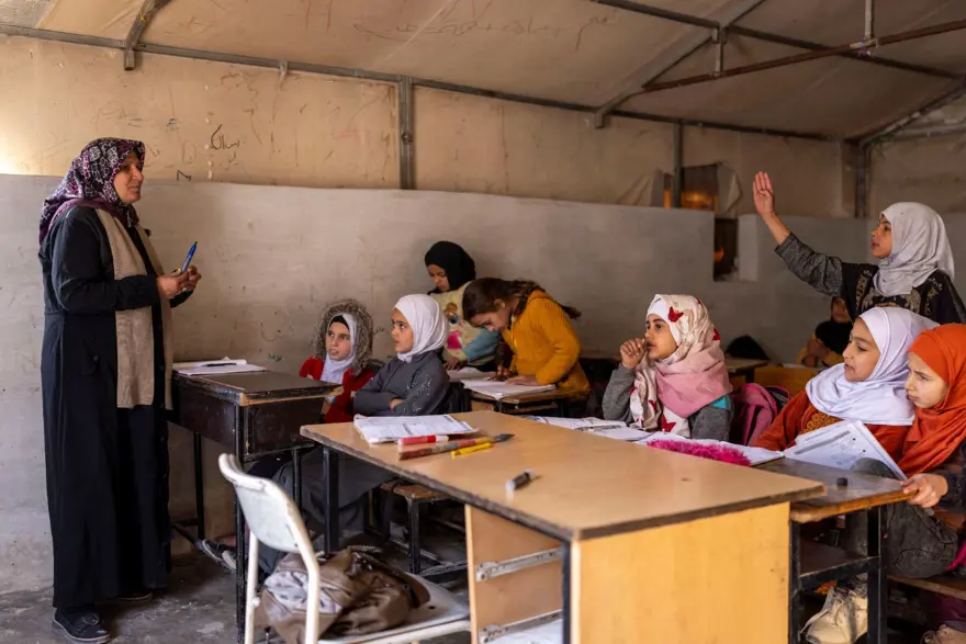 ÇALIŞMAK İÇİN OKULU BIRAKTILAR 5