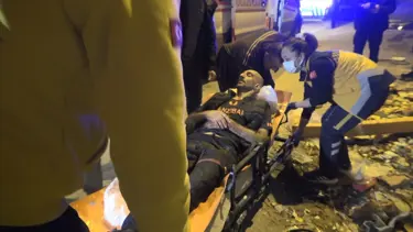 Silahla oynarken kendisini vurdu