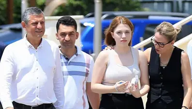 Özgür Özel, Ferdi Zeyrek'in kızını YKS'de yalnız bırakmadı