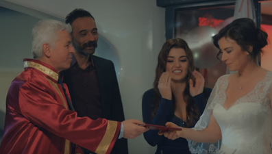 Finale iki bölüm kala Aziz ile Melek evleniyor (Siyah İnci 19. bölüm 2. yeni fragmanı)