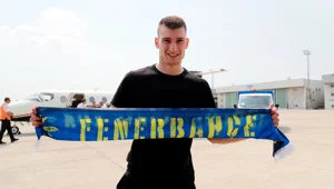Fenerbahçe'nin yeni transferi Dominik Livakovic İstanbul'a geldi Fenerbahçe'nin yeni transferi Dominik Livakovic İstanbul'a geldi