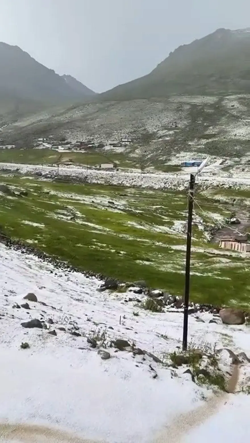 Ovit Yaylası'na Haziran ayında kar sürprizi 2