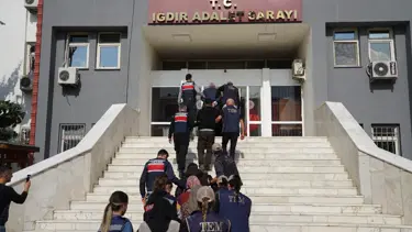 Iğdır'da 9 yıl önce 13 polisin şehit edilmesiyle ilgili gözaltına alınan 8 şüpheli adliyede
