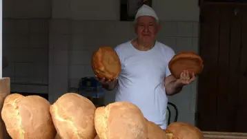 Abacıbükü Ekmeği'nin sırrı fırınında ve fındık kabuğunda