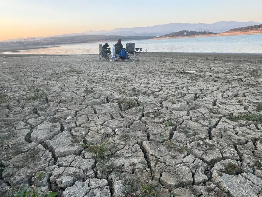 Gölköy Baraj Gölü'nde korkutan görüntü: 35 metre çekildi 3