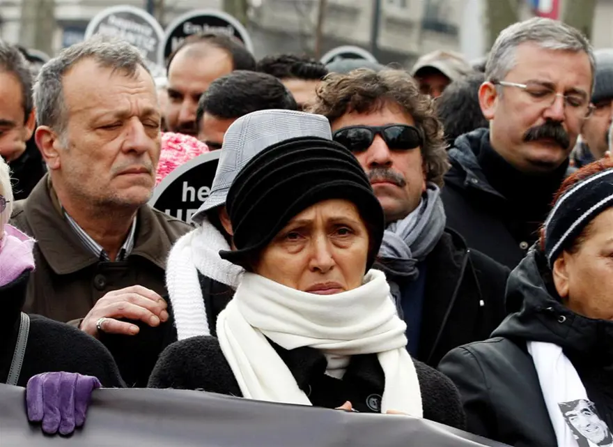 WSJ: Türkiye'deki en büyük gösteri 5 WSJ: Türkiye'deki en büyük gösteri 5