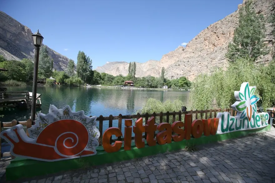 'Türkiye'nin 11. sakin kenti' Uzundere doğal güzellikleriyle salgından bunalanlara adeta nefes aldırıyor 7