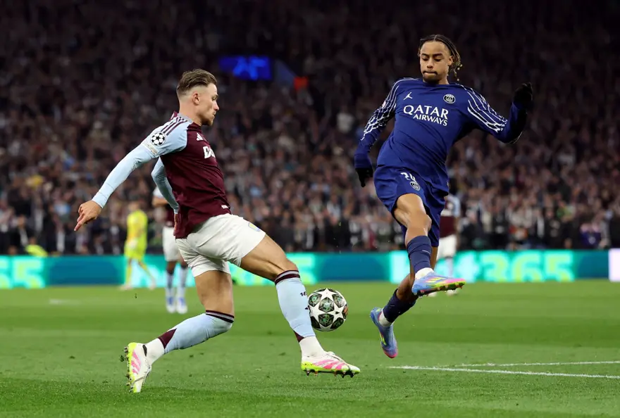 Şampiyonlar Ligi'nde futbolcuları güldüren hata: Seremonide yanlış şarkı çalındı 2 Şampiyonlar Ligi'nde futbolcuları güldüren hata: Seremonide yanlış şarkı çalındı 2