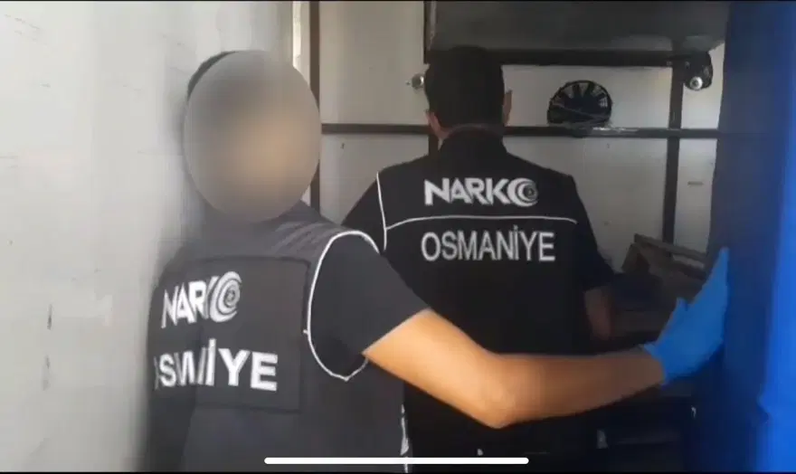 Otoyolda uyuşturucu operasyonu 3 Otoyolda uyuşturucu operasyonu 3
