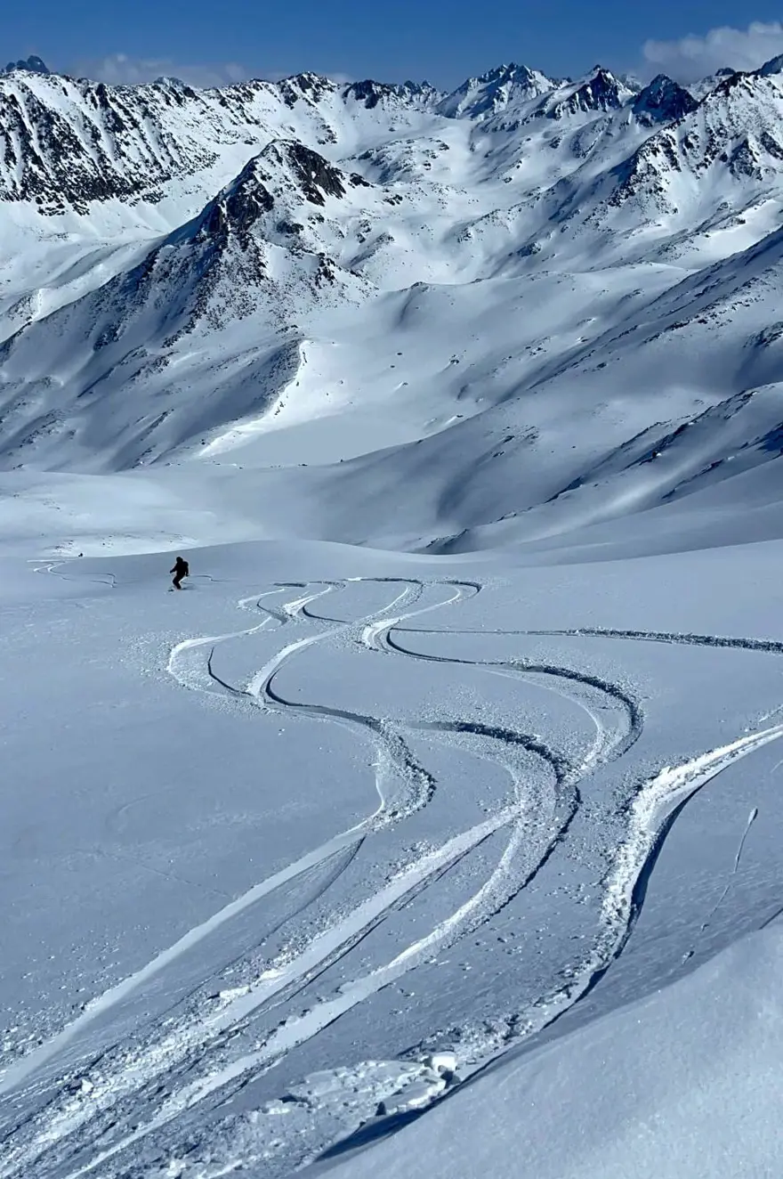 'Heliski' tutkunlarının buluşma noktası Kaçkar Dağları 13