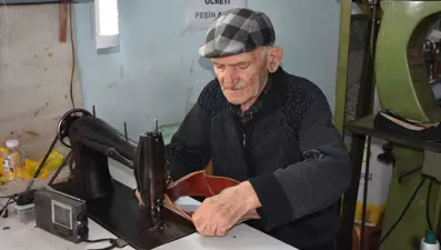 İflas etti ama yılmadı: 69 yıldır mesleğini sürdürüyor