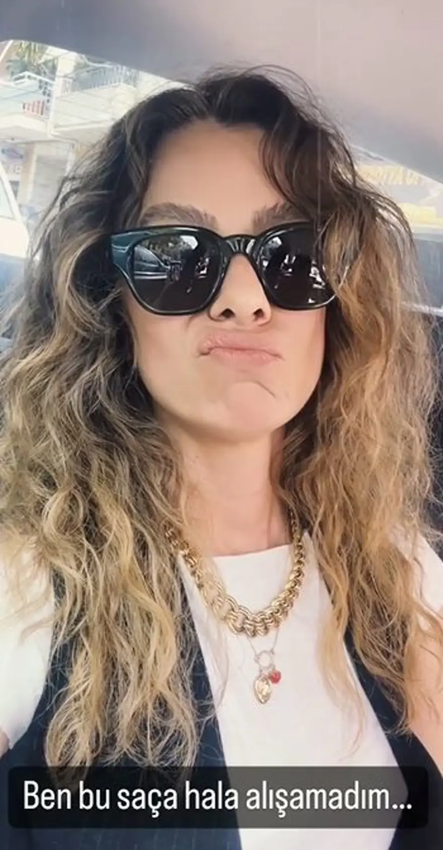 Burak Özçivit'ten yeni imaj: Tatil başlar  (Ünlülerin değişimi) 103