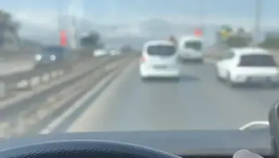 Hasta taşıyan ambulansa yol vermedi