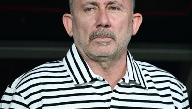 Sergen Yalçın, Beşiktaş'ın başında derbi kaybetmiyor!