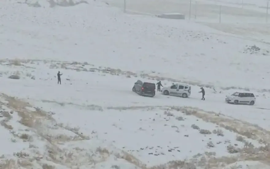 SÜRÜCÜLER ZOR ANLAR YAŞADI 4