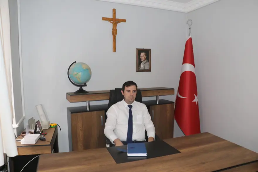 Kilisede pastöre tokat attı, “hoşgörüsünü denedim” dedi 4