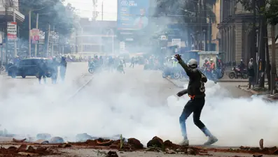Kenya'da sert polis müdahalesine rağmen protestolar sürüyor