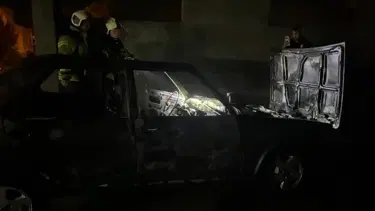 Kocaeli'de yanan otomobil kullanılamaz hale geldi