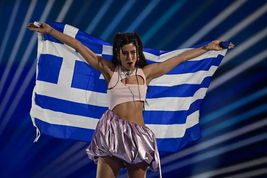 Tarihin en çalkantılı Eurovision finali! 13