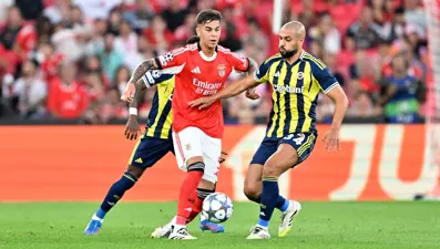 Spor yazarları Benfica-Fenerbahçe maçını değerlendirdi "Savaştan kaçan general"