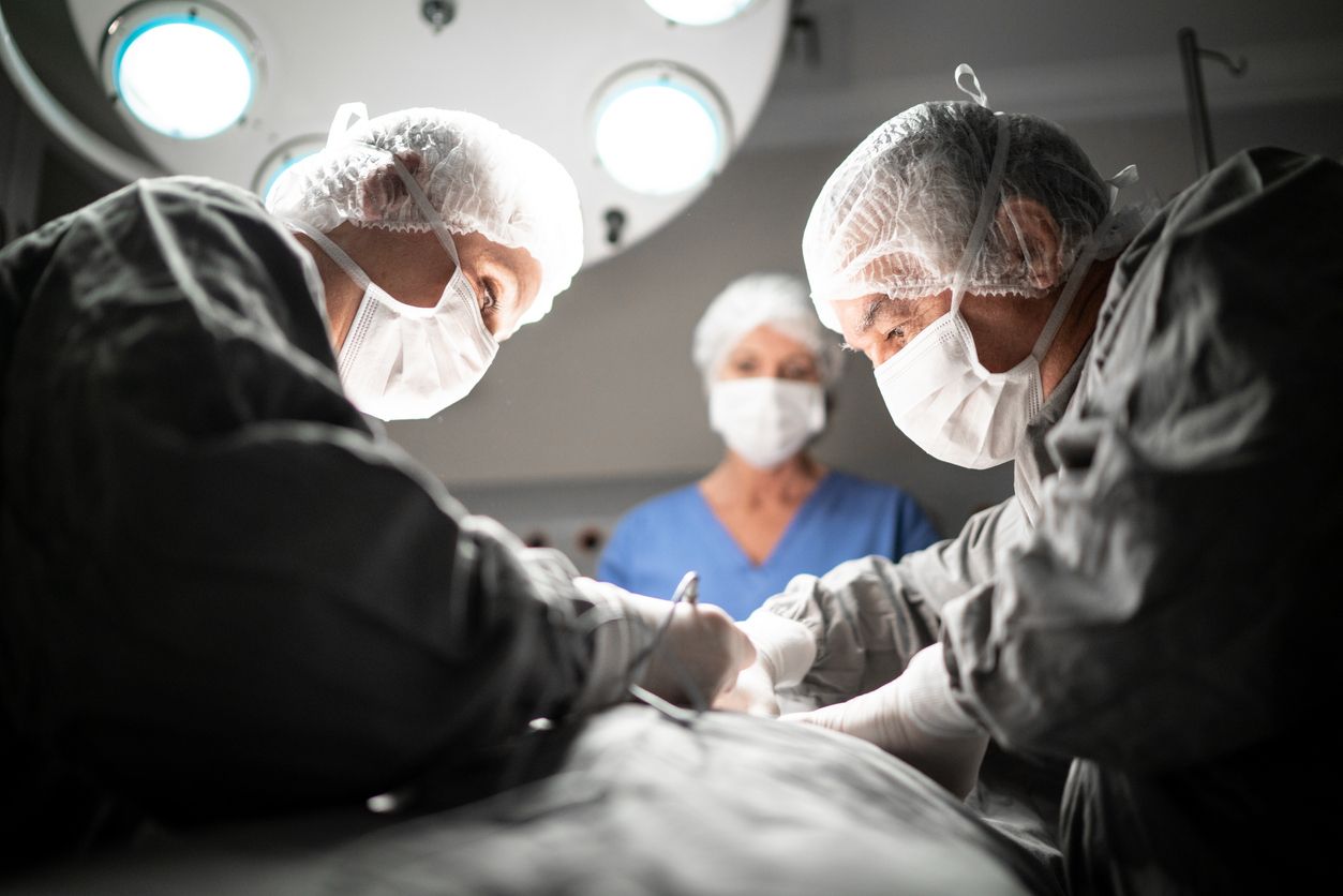 Estetikte yeni bir skandal! Doktordan "sahte doktor" iddiası