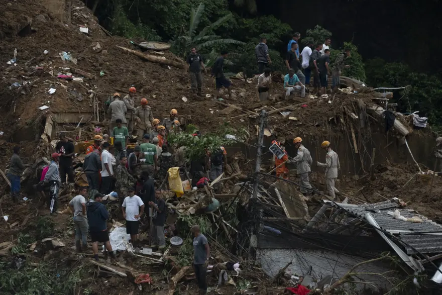 Brezilya’daki sel felaketinde ölenlerin sayısı 104’e çıktı 19 Brezilya’daki sel felaketinde ölenlerin sayısı 104’e çıktı 19