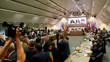 OPEC petrol üretimini kısma kararını 9 ay daha uzattı