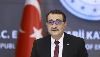 Bakan Dönmez: Karadeniz'de temmuz ayında boruların deniz altına döşenmesi için ilk kaynağı yapacağız