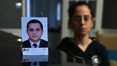 İngiltere'de kaybolan Türk akademisyenin cesedi kanalda bulundu