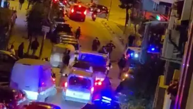 Havaya silahla ateş açan kişiler kıskıvrak yakalandı