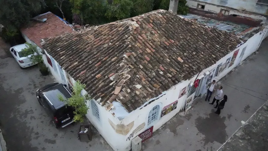 Dökülen sıvanın altından 700 yıllık tarih çıktı 3