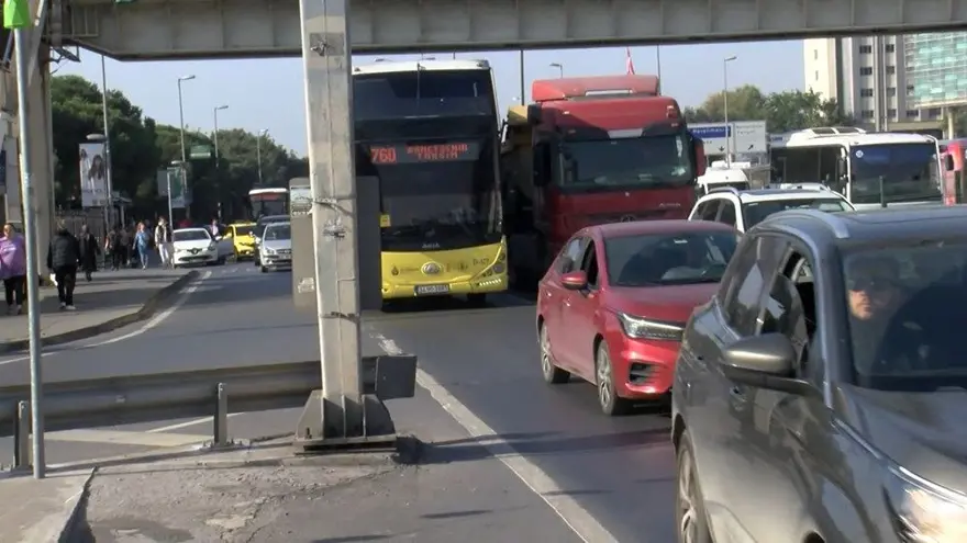 MOTOSİKLET SÜRÜCÜSÜ ASLİ KUSURLU BULUNDU 3 MOTOSİKLET SÜRÜCÜSÜ ASLİ KUSURLU BULUNDU 3