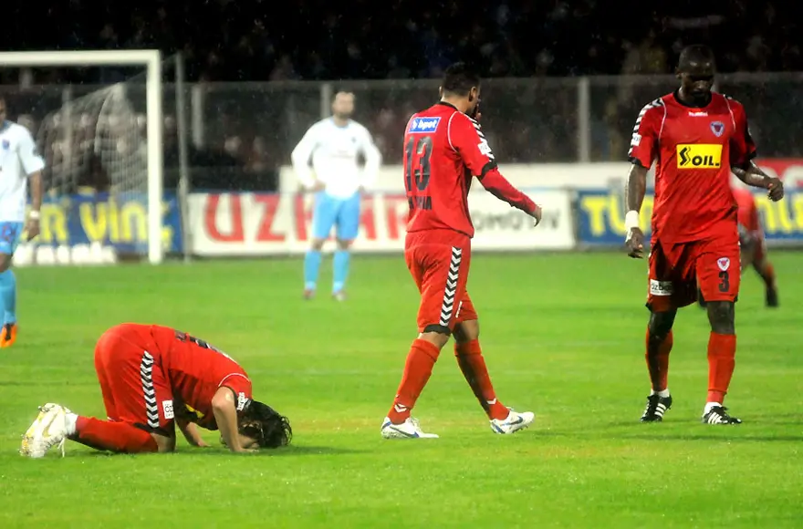 Kendi kendilerini yaktılar! 23 Kendi kendilerini yaktılar! 23