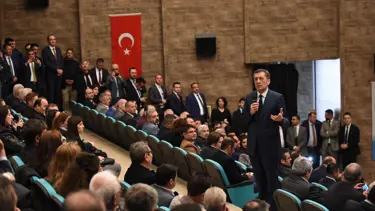 Bakan Selçuk açıkladı: Eylül'de ders sayısı düşüyor