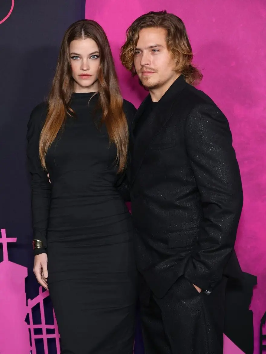 Barbara Palvin fotoğrafçıyı uyardı: Bana Bayan Sprouse deyin 2 Barbara Palvin fotoğrafçıyı uyardı: Bana Bayan Sprouse deyin 2