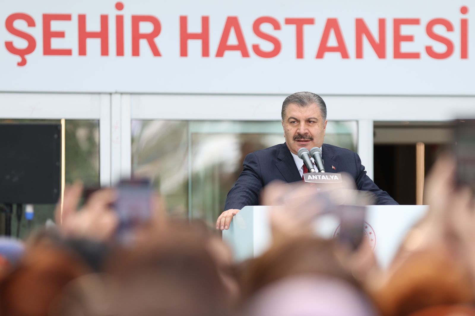 Sağlık Bakanı Fahrettin Koca: Sağlık Bakanlığı’na 8 bin işçi alınacak