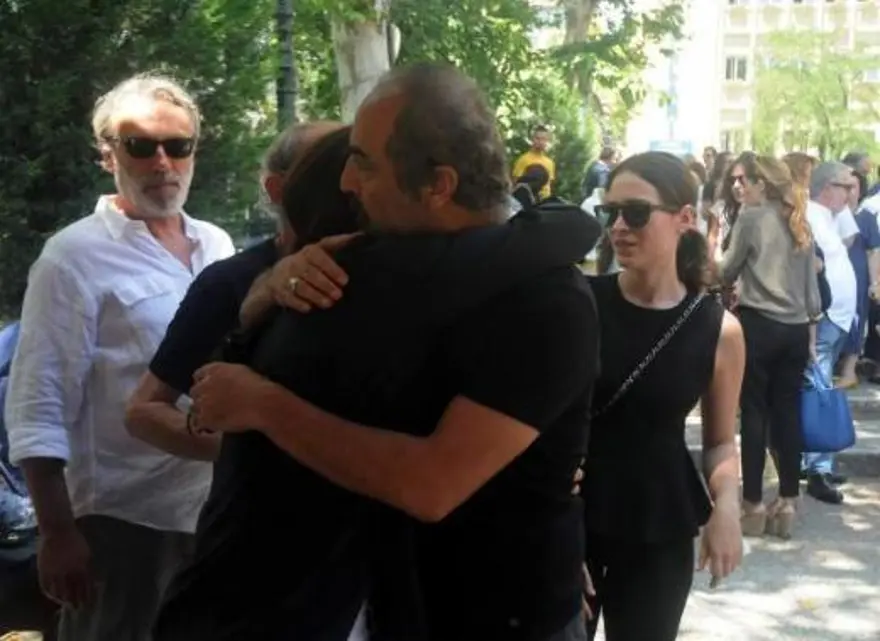 Demet Akbağ'ın acı günü 4