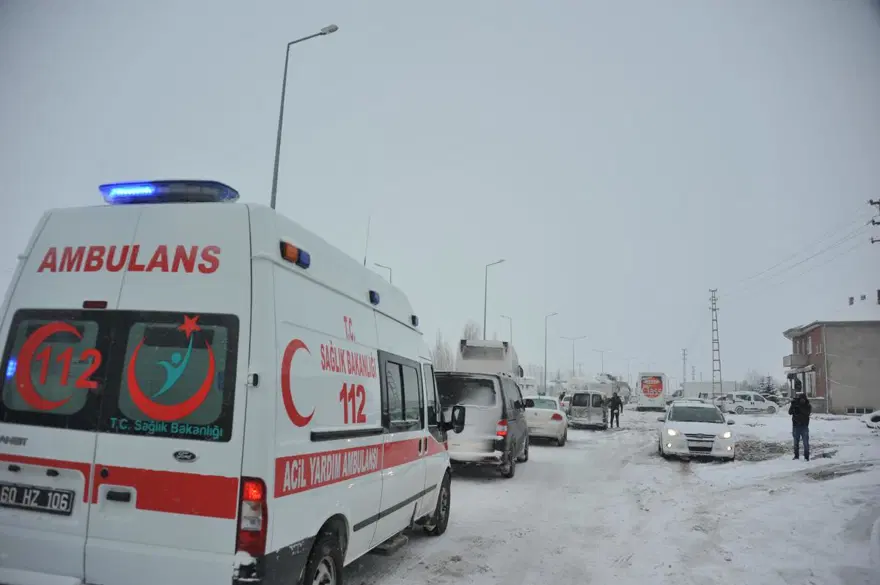 Birçok kent arasında ulaşım durdu 5 Birçok kent arasında ulaşım durdu 5