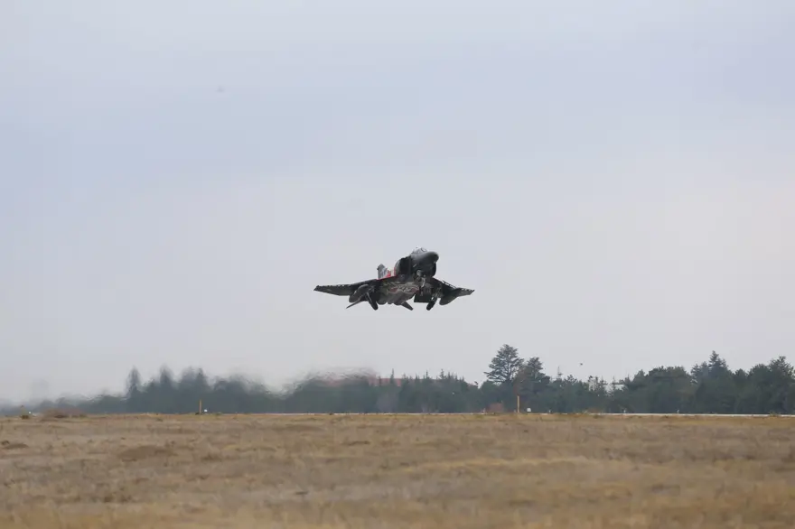 F-4’ler 50 yıldır Türkiye semalarında: HavaKuvvetleri Komutanı’ndan 50’nci yıl uçuşu 2