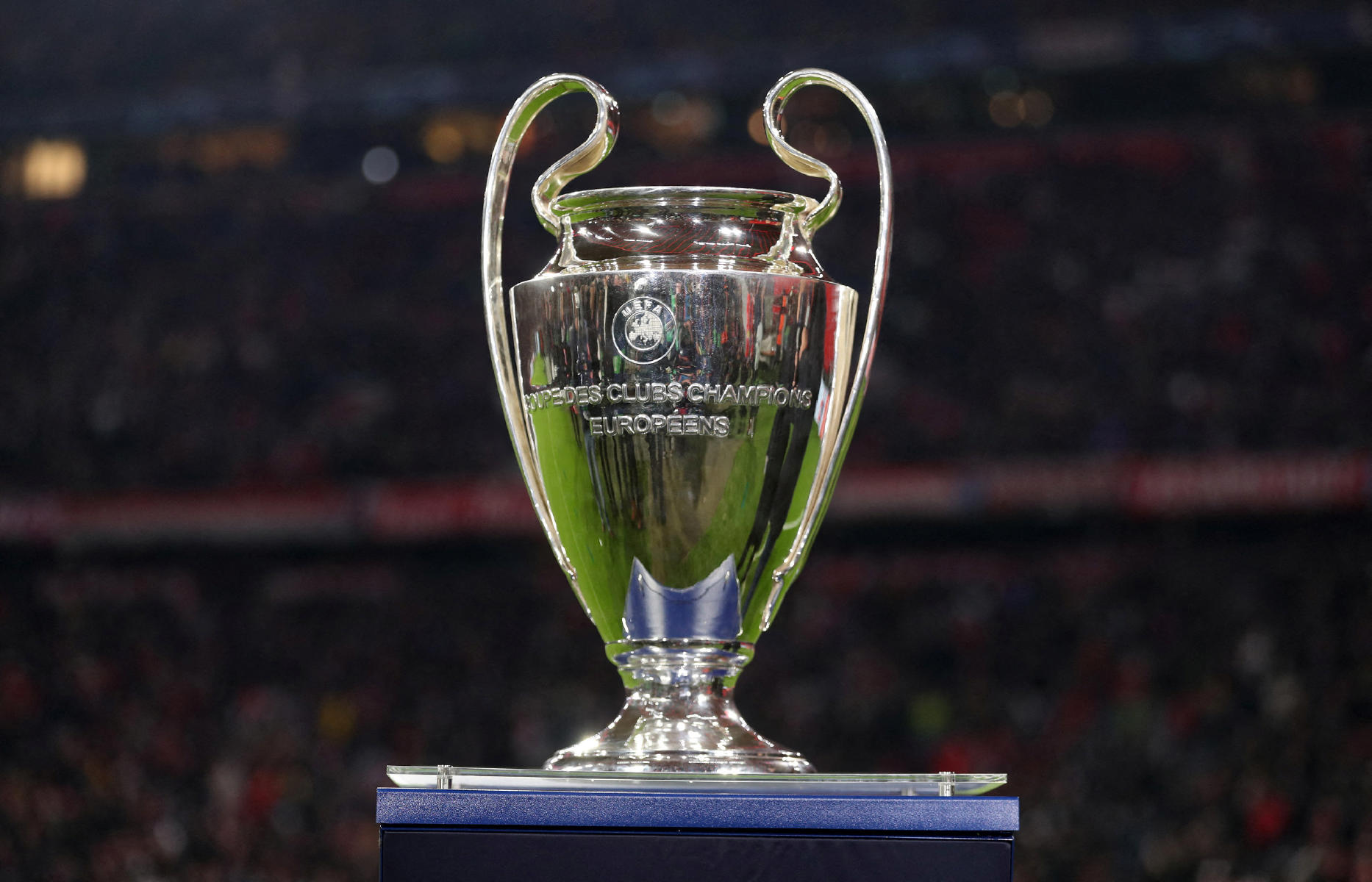 Galatasaray ve Fenerbahçe'nin UEFA Şampiyonlar Ligi fikstürü belli oldu