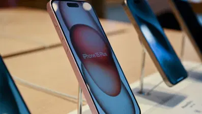 Apple, kasıtlı olarak cihazlarını yavaşlattığı için 500 milyon dolar ceza ödemeye başladı