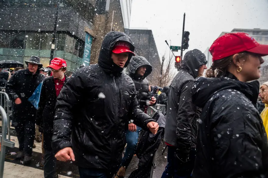 ABD'de ikinci Trump dönemi başladı: Donald Trump yemin edip başkanlık koltuğuna oturdu 23 ABD'de ikinci Trump dönemi başladı: Donald Trump yemin edip başkanlık koltuğuna oturdu 23