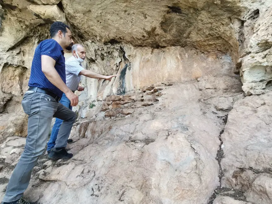 Mersin'deki mağarada 8 bin yıllık kaya resimleri bulundu 1