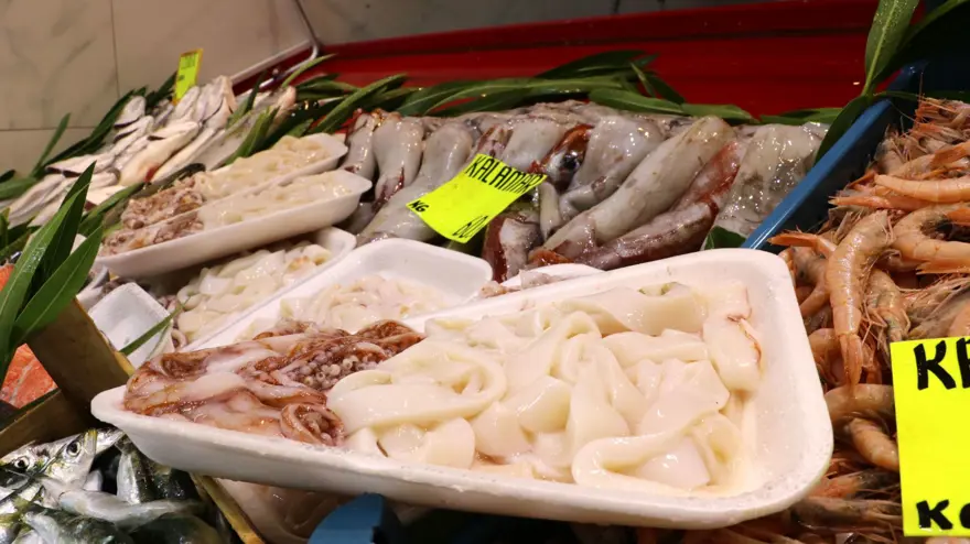 Saros'ta kalamar avı bollaştı, fiyatı 60 liraya düştü 8