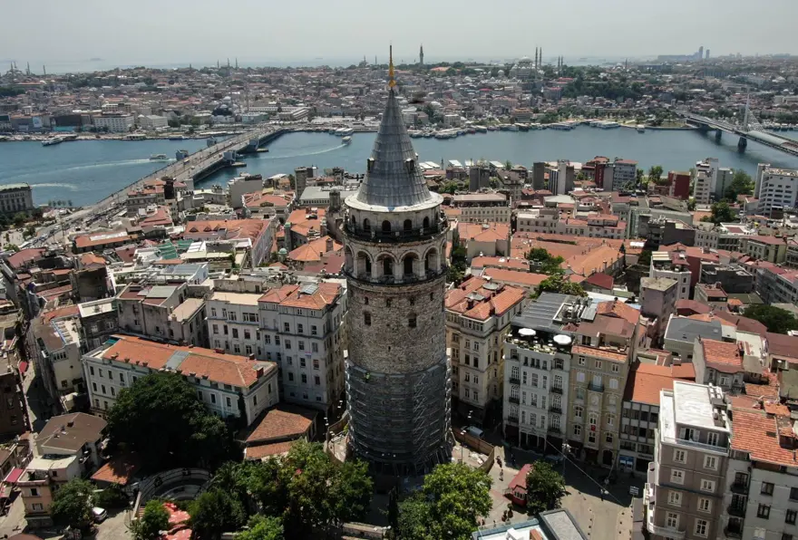Galata Kulesi'nde restorasyon ebabil kuşlarının yuvaları nedeniyle ertelendi 1