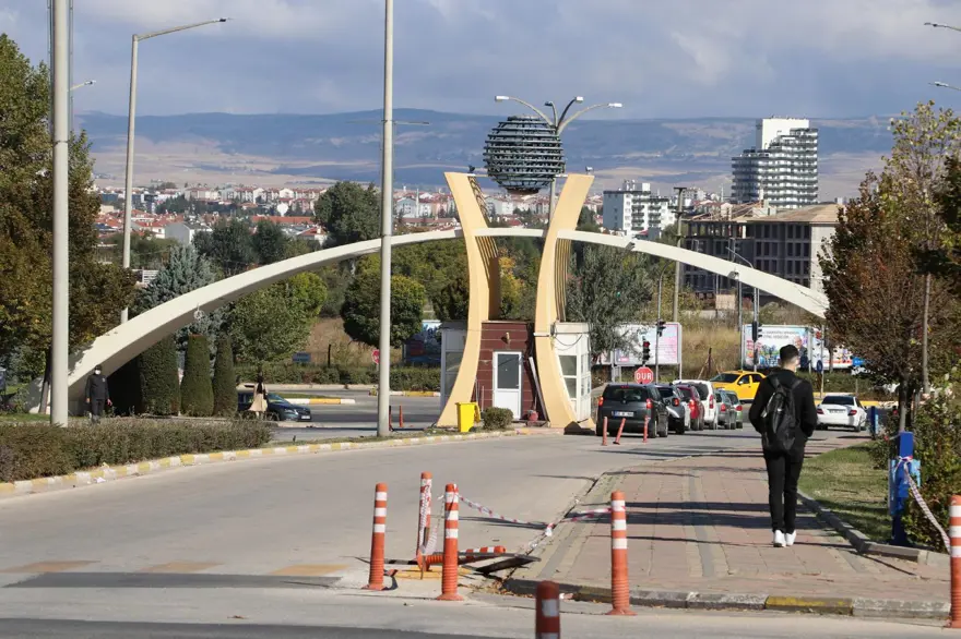 Osmangazi Üniversitesi yerleşkesinde ücretli HGS dönemi 12
