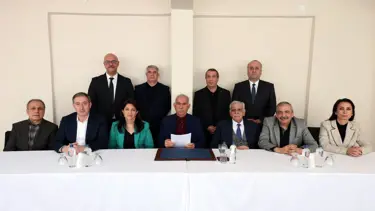 PKK, Türkiye'den çekilme kararı aldı: Öcalan 27 Şubat'ta çağrı yapmıştı