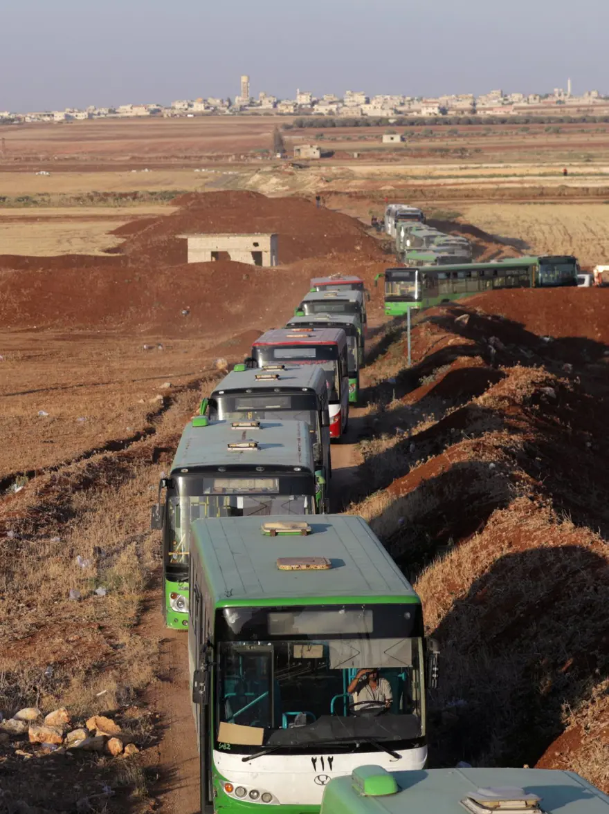 Suriye'de karşılıklı tahliyeler başladı 23